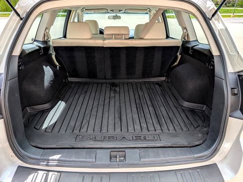 Used 2012 Subaru Outback 2.5i w/ Alloy Wheel Pkg image 13