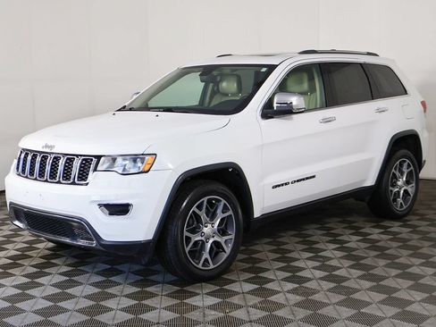 Used 2019 Jeep Grand Cherokee Limited AWD/4WD image 8