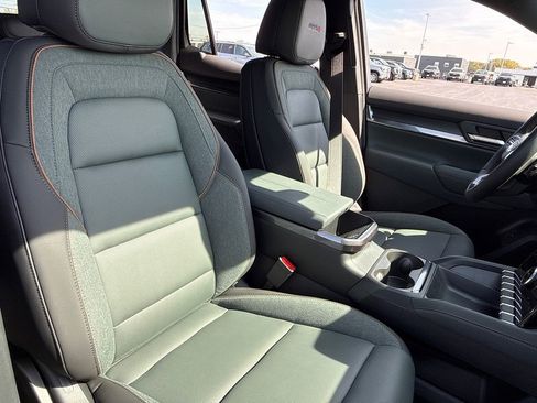 New 2026 GMC Terrain AT4 AWD/4WD image 37