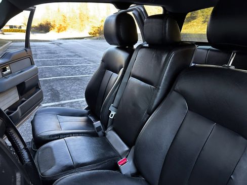 Used 2012 Ford F150 XLT w/ XLT Chrome Pkg image 30