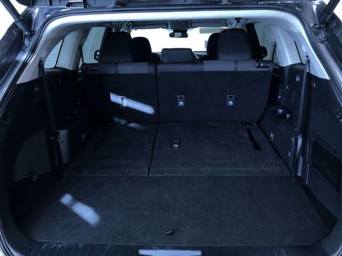 Certified 2024 Toyota Highlander LE image 33