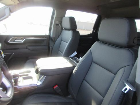 New 2026 GMC Sierra 1500 Elevation w/ Elevation Premium Package AWD/4WD image 15