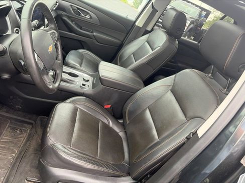 Used 2020 Chevrolet Traverse Premier w/ LPO, Floor Liner Package AWD/4WD image 9
