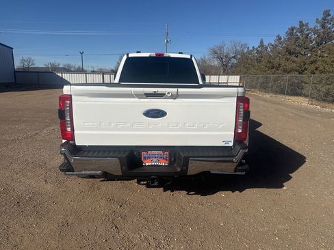 Used 2024 Ford F350 Lariat w/ FX4 Off-Road Package image 5