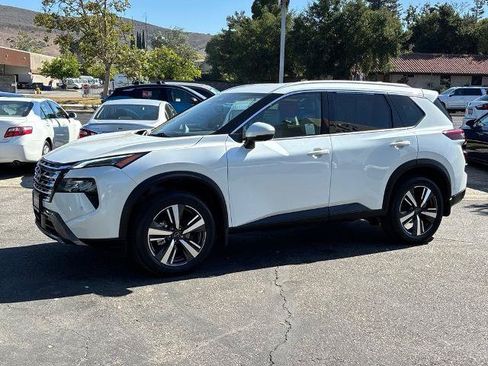 Certified 2024 Nissan Rogue SL FWD image 8