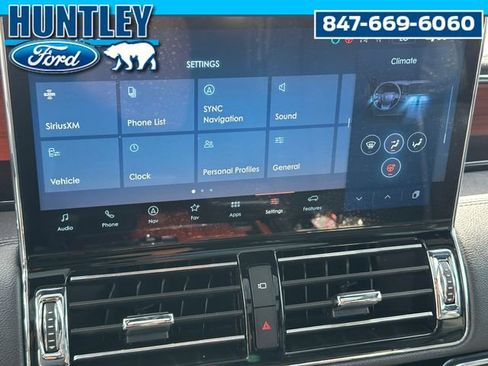 Used 2022 Lincoln Navigator Reserve image 28