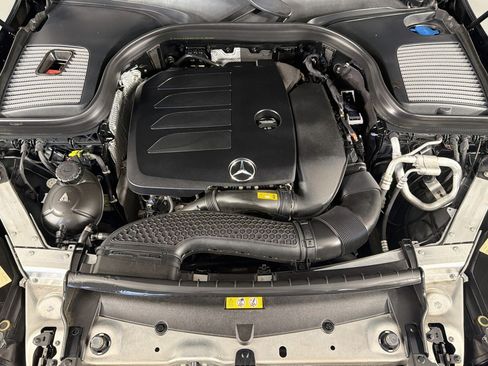 Certified 2022 Mercedes-Benz GLC 300 4MATIC Coupe image 11