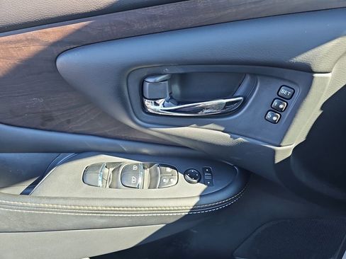 Used 2023 Nissan Murano Platinum w/ Cargo Package image 32