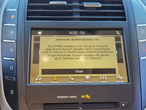 Used 2018 Lincoln MKC Reserve w/ Lincoln MKC Climate Package AWD/4WD image 23