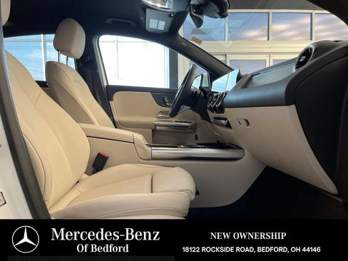 Used 2025 Mercedes-Benz GLA 250 4MATIC image 19