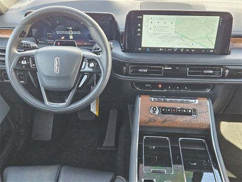 New 2025 Lincoln Aviator Black Label image 25