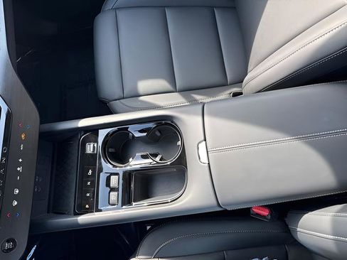 New 2025 Nissan Murano SL image 15