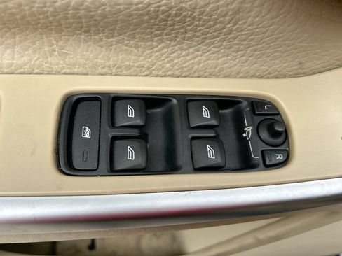 Used 2011 Volvo XC60 3.2 FWD image 14