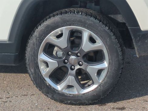 Used 2020 Jeep Compass Limited image 13