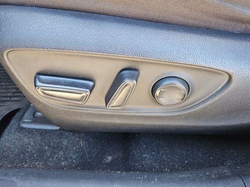 Used 2021 Toyota RAV4 XLE image 20