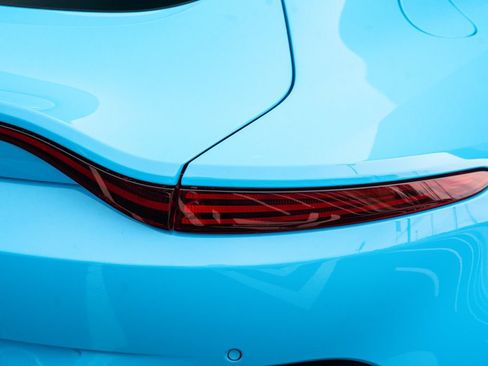 Used 2019 Aston Martin V8 Vantage Coupe RWD image 12