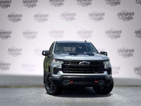 Used 2024 Chevrolet Silverado 1500 LT Trail Boss w/ LT Trail Boss Premium Package AWD/4WD image 2