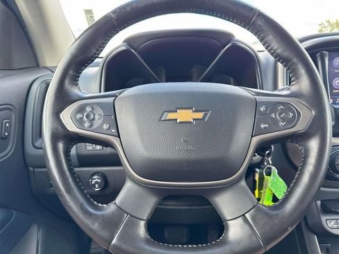 Used 2019 Chevrolet Colorado Z71 AWD/4WD image 17