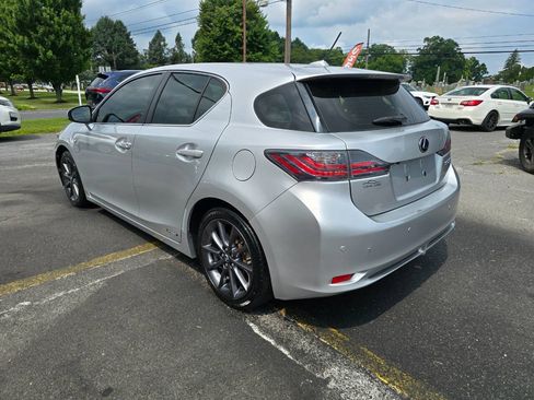 Used 2013 Lexus CT 200h w/ F Sport Pkg w/Nuluxe Trim FWD image 5