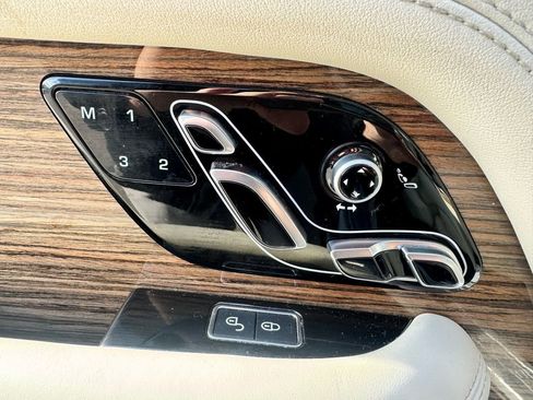 Used 2019 Land Rover Range Rover Supercharged image 12