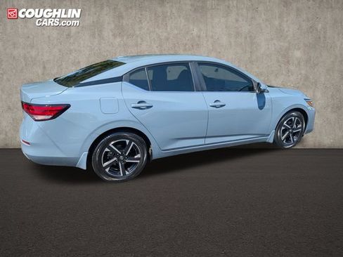 Used 2025 Nissan Sentra SV w/ All-Weather Package FWD image 8