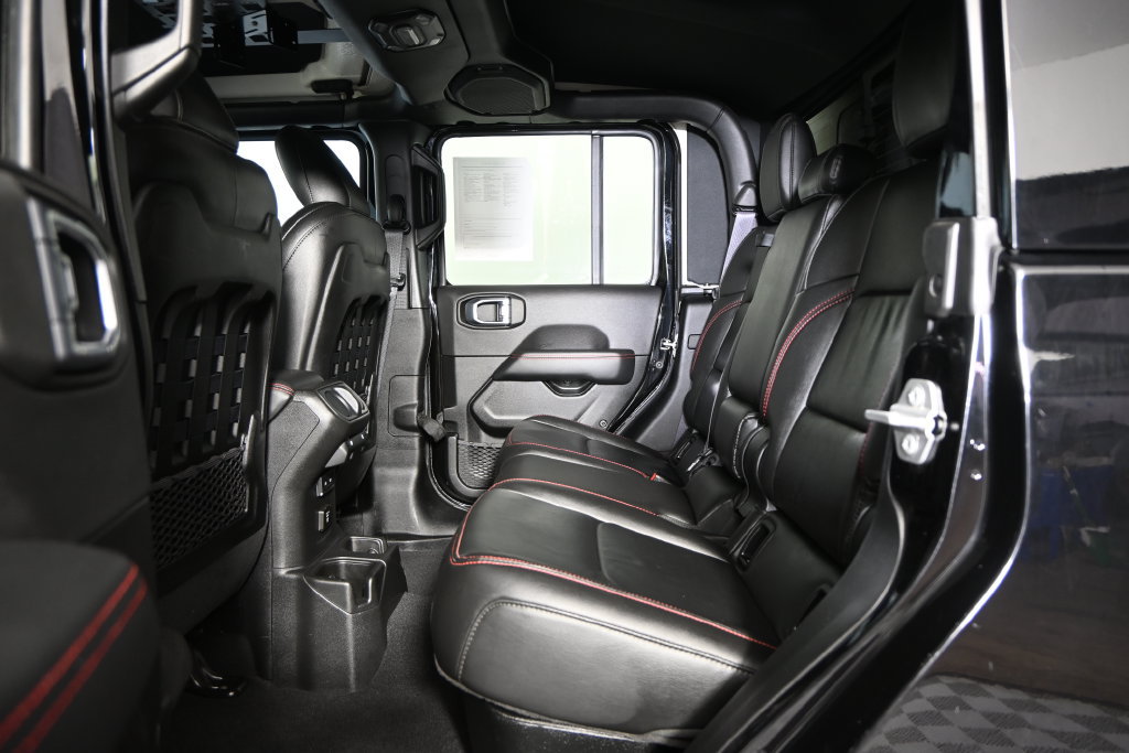 Used 2023 Jeep Gladiator Rubicon AWD/4WD image 20