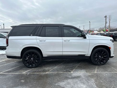 Certified 2022 Cadillac Escalade Sport w/ Touring Package image 8