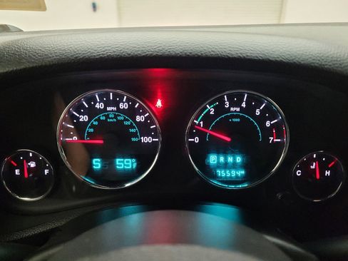 Used 2015 Jeep Wrangler Unlimited Sport w/ Connectivity Group AWD/4WD image 23