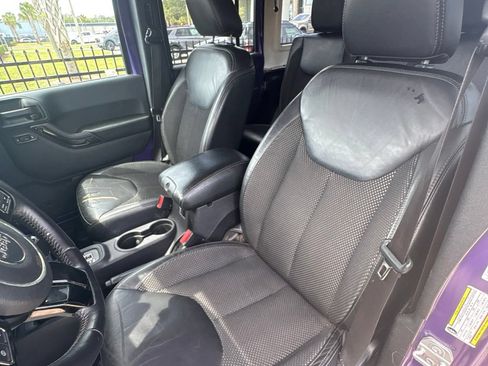 Used 2016 Jeep Wrangler Unlimited Sahara AWD/4WD image 16