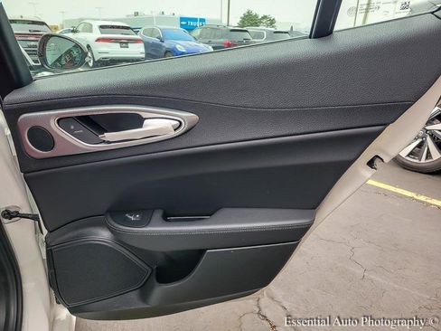 New 2025 Alfa Romeo Giulia w/ Veloce Package AWD image 21
