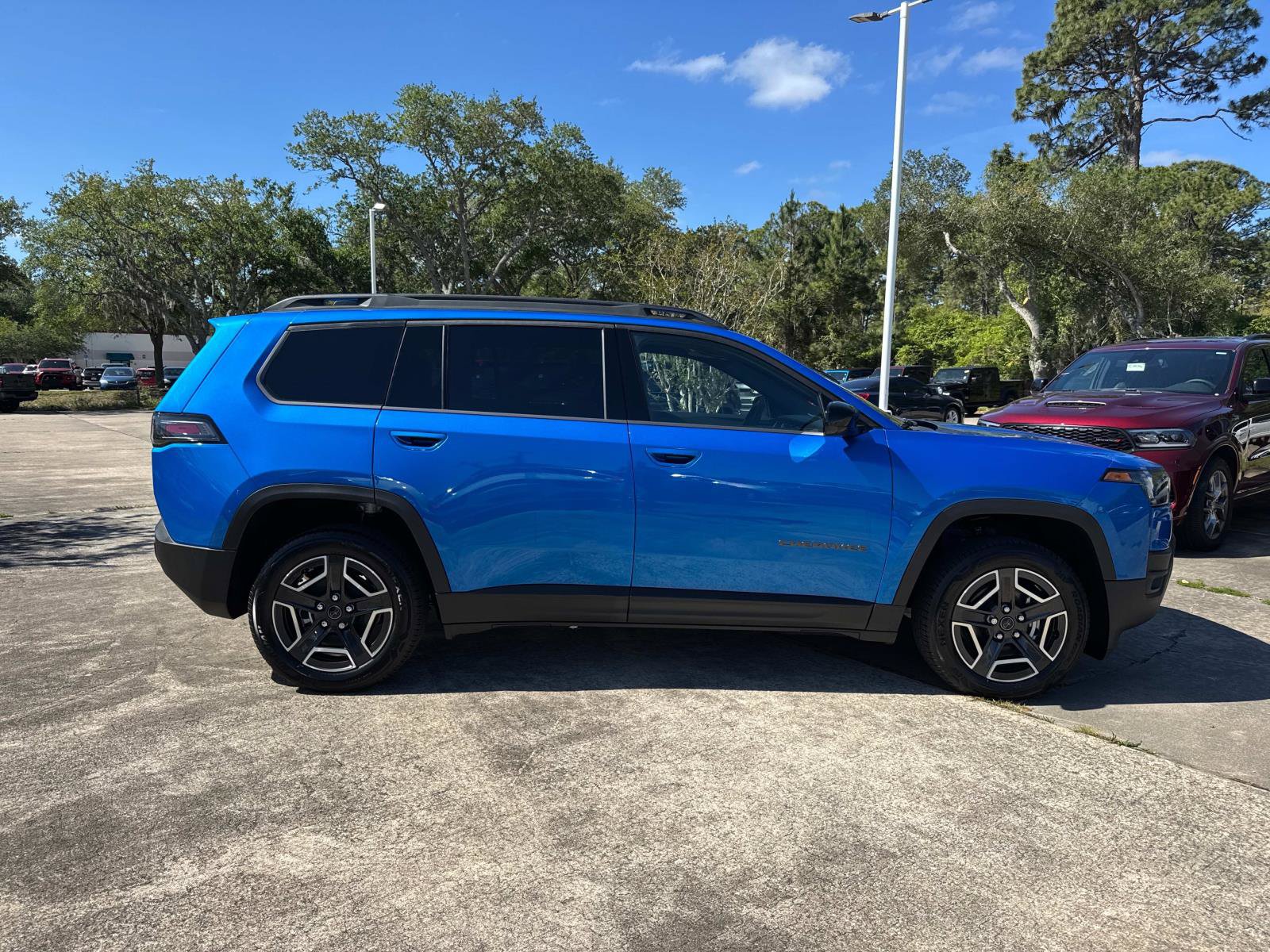 New 2026 Jeep Cherokee Laredo AWD/4WD image 2