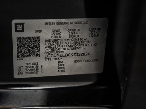 Used 2019 Chevrolet Silverado 1500 RST AWD/4WD image 44