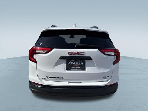 Used 2024 GMC Terrain SLT w/ Elevation Edition image 7