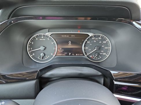 Certified 2024 Nissan Pathfinder SV image 35