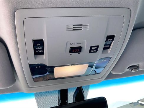 Used 2016 Lexus ES 350 w/ Navigation System Package image 32