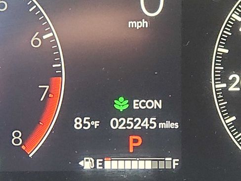 Certified 2025 Honda HR-V Sport image 18