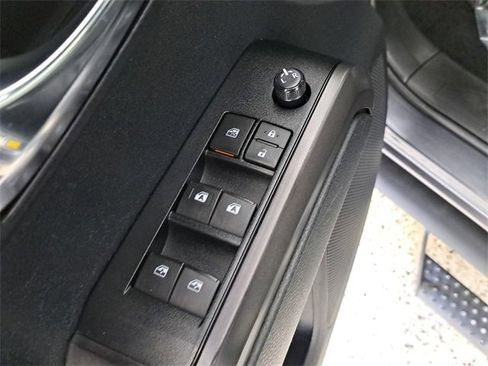 Used 2020 Toyota Tacoma TRD Off-Road image 22