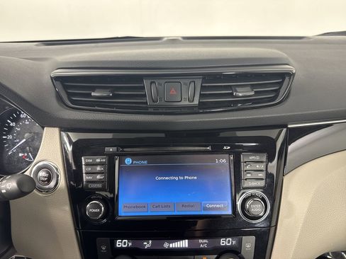Used 2017 Nissan Rogue Sport SL w/ SL Premium Package AWD/4WD image 15