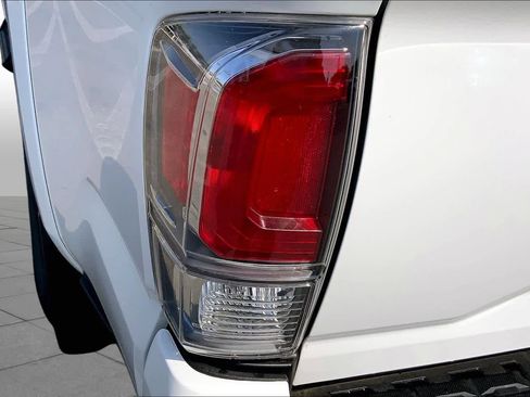 Certified 2023 Toyota Tacoma TRD Sport AWD/4WD image 28
