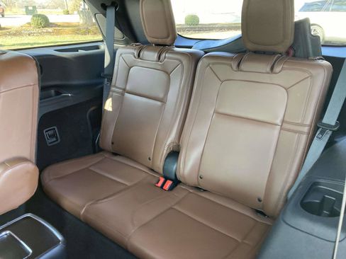 Used 2020 Lincoln Aviator Reserve w/ Equipment Group 202A image 18