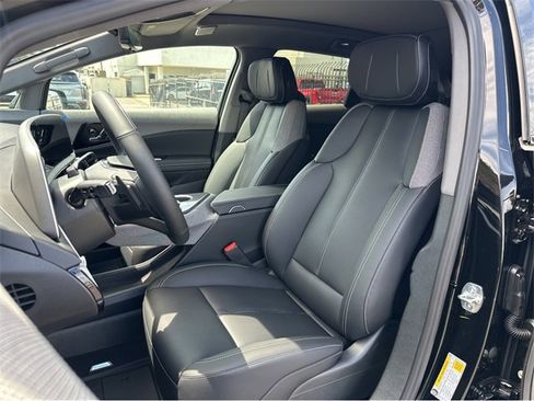 New 2025 Cadillac Optiq Luxury 1 image 6