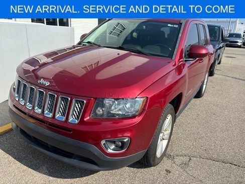 Used 2015 Jeep Compass High Altitude FWD image 2
