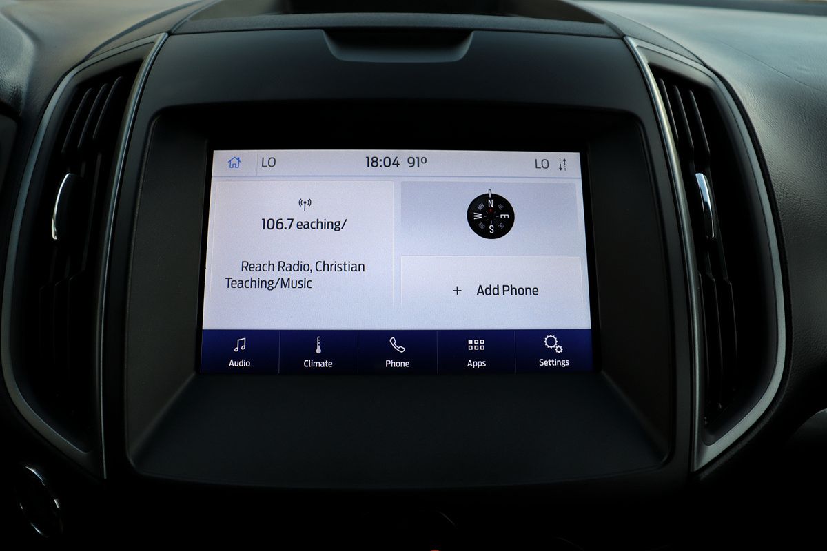 Used 2020 Ford Edge SE FWD image 35