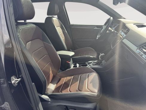 Certified 2024 Volkswagen Tiguan SEL R-Line w/ MDO Package, Two-Row AWD/4WD image 12