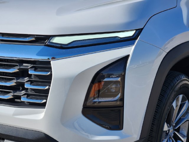 Used 2026 Chevrolet Equinox LT FWD image 16