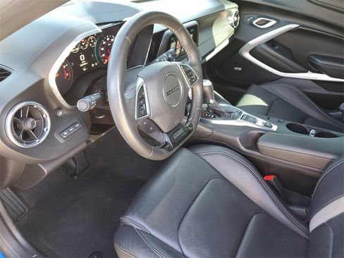 Used 2017 Chevrolet Camaro SS image 12