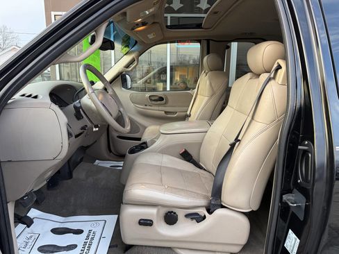 Used 2002 Ford F150 Lariat image 11