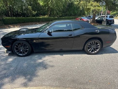 Used 2023 Dodge Challenger R/T Scat Pack w/ Plus Package RWD image 3