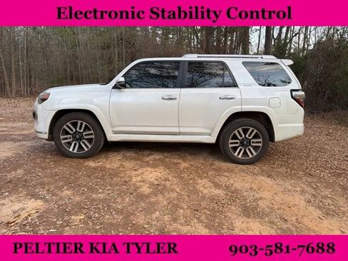 Used 2014 Toyota 4Runner SR5 image 9