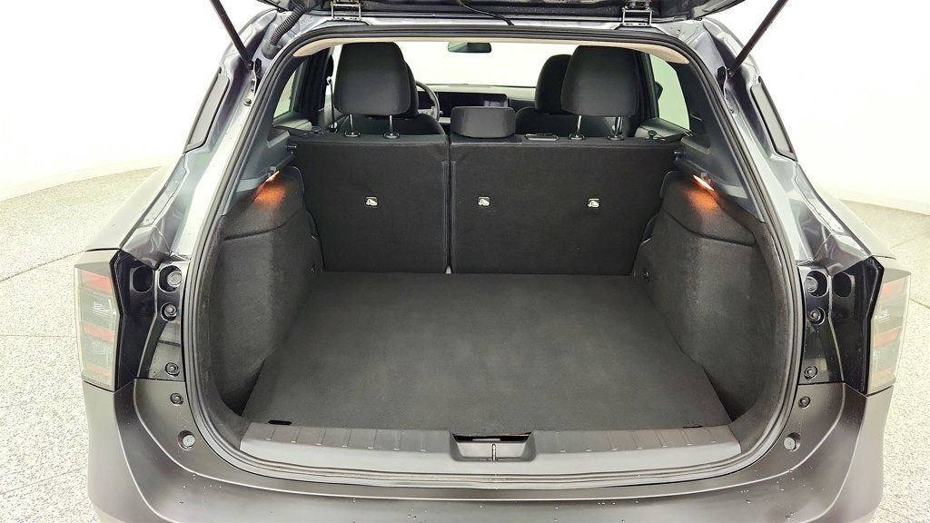 Used 2025 Nissan Kicks SV AWD/4WD image 20